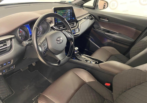 Toyota C-HR cena 89900 przebieg: 55610, rok produkcji 2017 z Pobiedziska małe 232